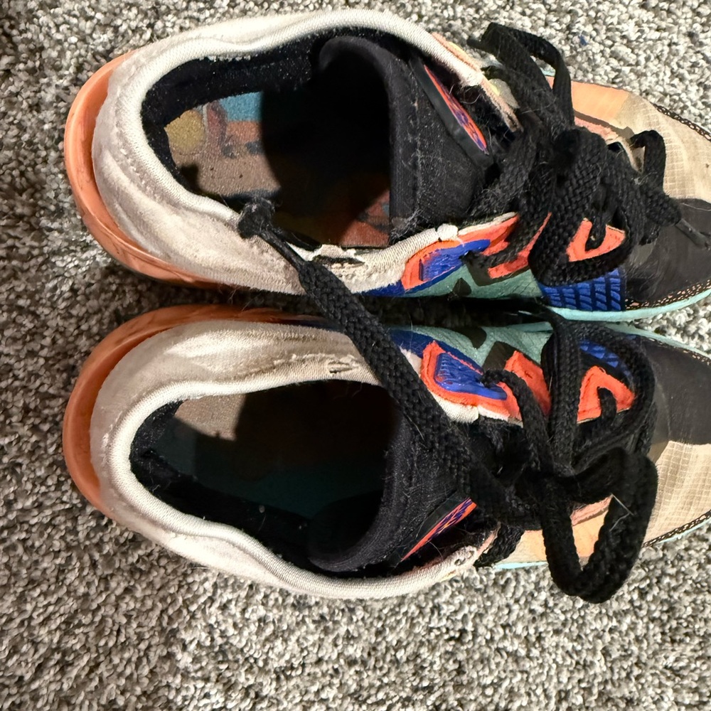 Nike LeBron 18 XVIII low tune squad space jam basketball shoes, youth size 4.5 - Picture 10 of 14